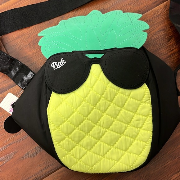 PINK pineapple cooler cross body bag NWT - Picture 2 of 4